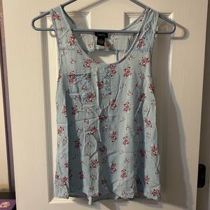 Rue21 floral backless tank